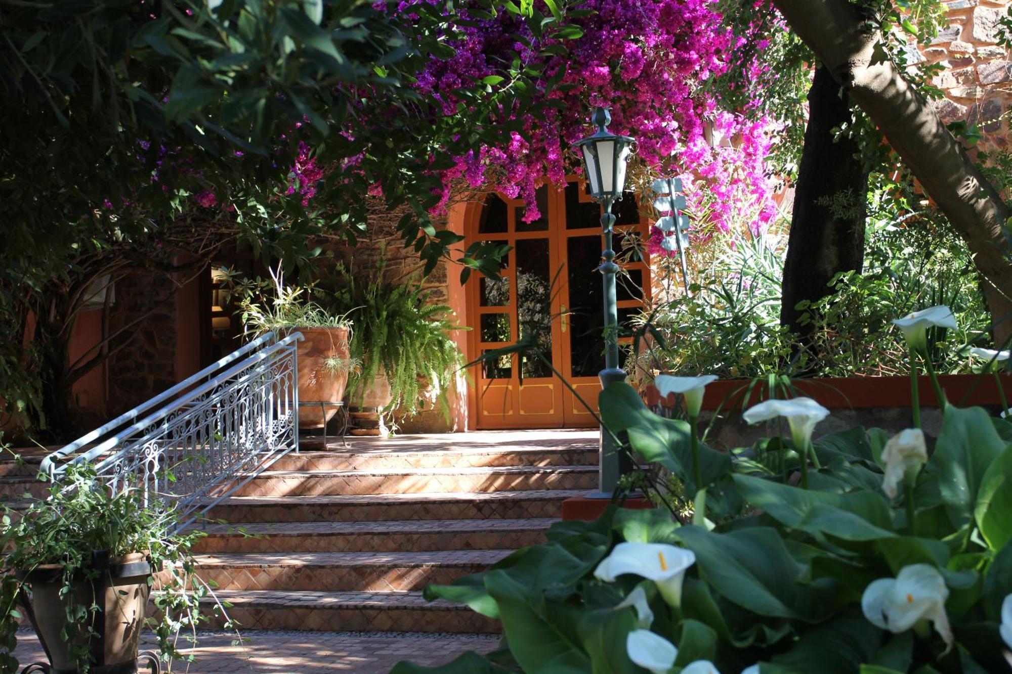 Domaine De La Roseraie Resort Ouirgane Bagian luar foto